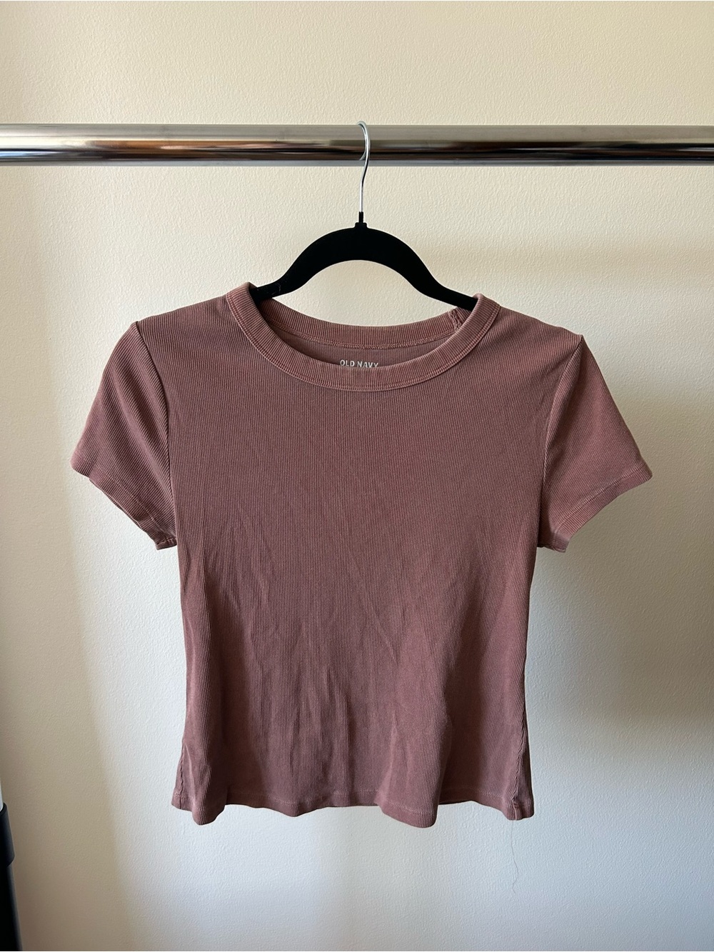Old Navy Snug Crop T-Shirt Bundle - Picture 4 of 6